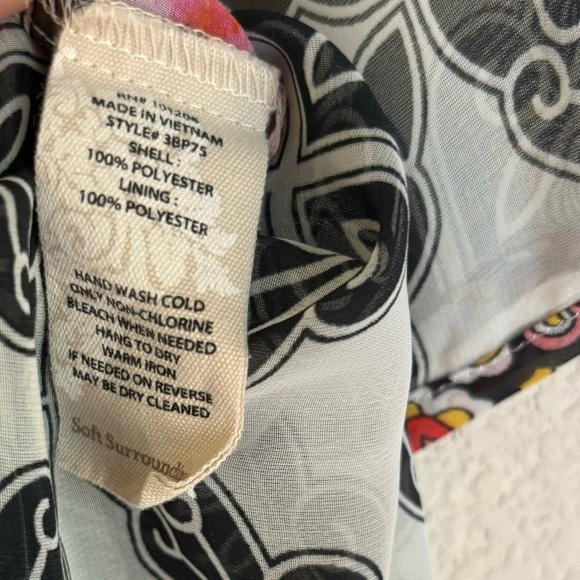 Soft Surroundings Sheer Floral Geometric 1/2 Button Flutter Sleeve Tunic Blouse - Picture 9 of 10